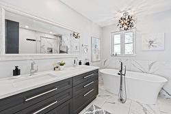 Ensuite bathroom - 