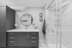 Ensuite bathroom - 
