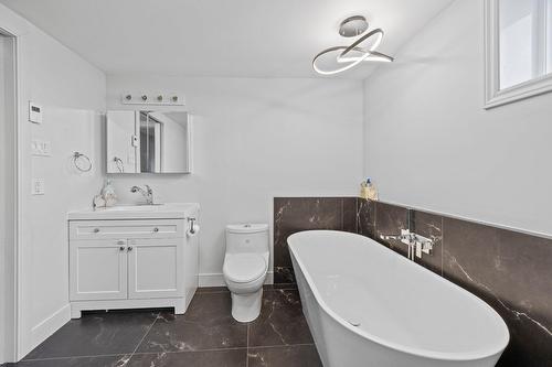 Bathroom - 175 Boul. De L'Assomption, Repentigny (Repentigny), QC - Indoor Photo Showing Bathroom