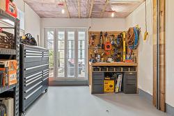 Garage - 
