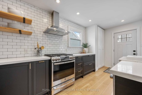76 Squires Avenue, Toronto, ON - Indoor Photo Showing Kitchen