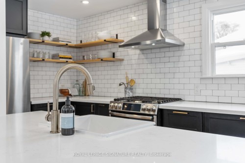 76 Squires Avenue, Toronto, ON - Indoor Photo Showing Kitchen With Upgraded Kitchen