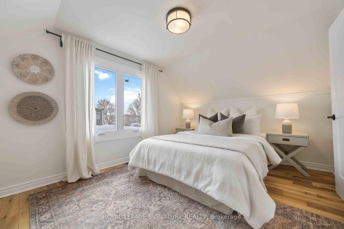 76 Squires Avenue, Toronto, ON - Indoor Photo Showing Bedroom