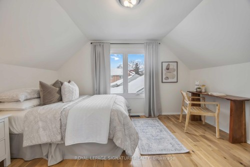 76 Squires Avenue, Toronto, ON - Indoor Photo Showing Bedroom
