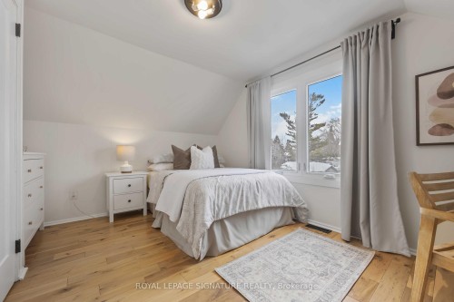 76 Squires Avenue, Toronto, ON - Indoor Photo Showing Bedroom