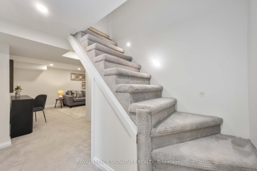 76 Squires Avenue, Toronto, ON - Indoor Photo Showing Other Room