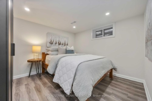 76 Squires Avenue, Toronto, ON - Indoor Photo Showing Bedroom