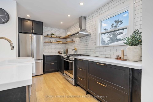 76 Squires Avenue, Toronto, ON - Indoor Photo Showing Kitchen With Upgraded Kitchen