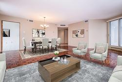 502-6980 Ch. de la Côte-St-Luc  Montréal (Côte-Des-Neiges/Notre-Dame-De-Grâce), QC H4V 3A4