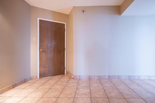 Hall - 502-6980 Ch. De La Côte-St-Luc, Montréal (Côte-Des-Neiges/Notre-Dame-De-Grâce), QC - Indoor Photo Showing Other Room