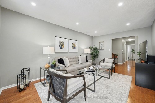 2007 Amherst Heights Drive, Burlington, ON - Indoor Photo Showing Living Room