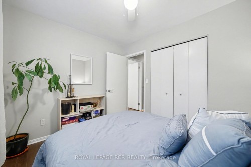 2007 Amherst Heights Drive, Burlington, ON - Indoor Photo Showing Bedroom