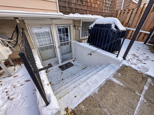 2007 Amherst Heights Drive, Burlington, ON - Outdoor