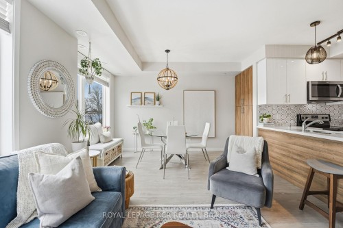 36-200 Alex Gardner Circle, Aurora, ON - Indoor