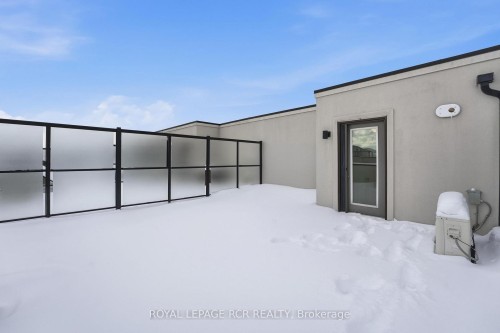 36-200 Alex Gardner Circle, Aurora, ON - Outdoor