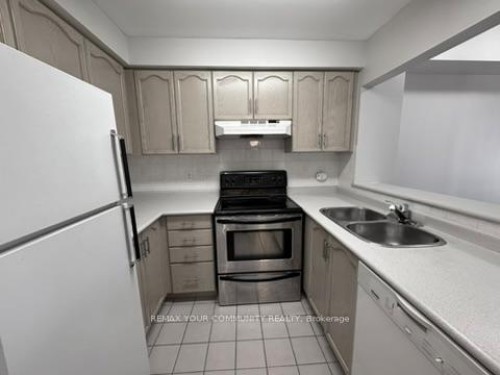 306-1000 Sheppard Avenue W, Toronto, ON - Indoor Photo Showing Kitchen With Double Sink
