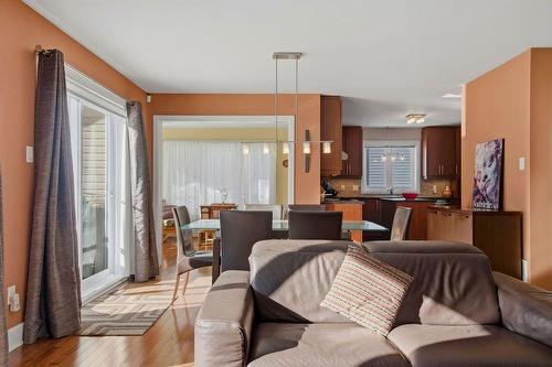 Living room - 1447 Boul. Maisonneuve, Saint-Jérôme, QC - Indoor Photo Showing Living Room