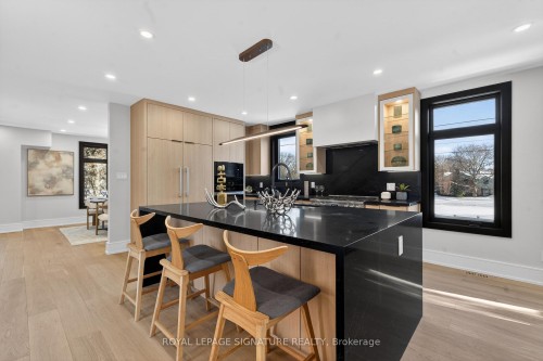 137 Cheltenham Avenue, Toronto, ON - Indoor