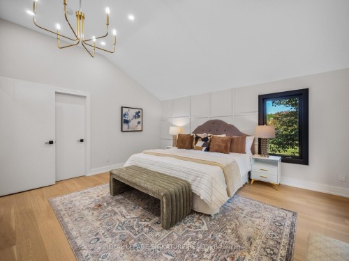 137 Cheltenham Avenue, Toronto, ON - Indoor Photo Showing Bedroom