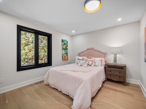 137 Cheltenham Avenue, Toronto, ON - Indoor Photo Showing Bedroom