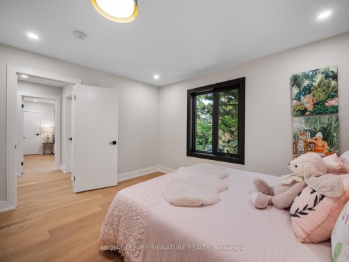 137 Cheltenham Avenue, Toronto, ON - Indoor Photo Showing Bedroom