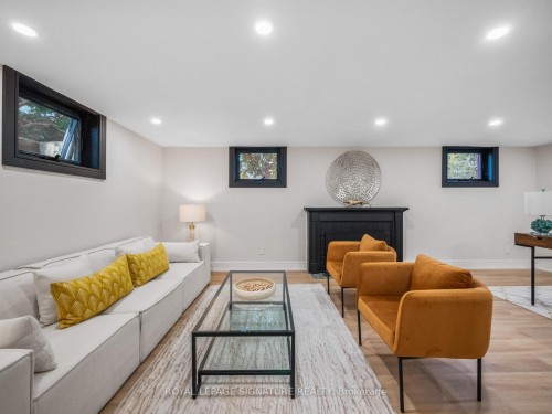 137 Cheltenham Avenue, Toronto, ON - Indoor