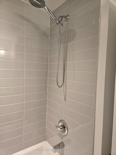 180-1890 Rymal Road E, Hamilton, ON - Indoor Photo Showing Other Room