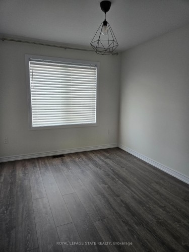 180-1890 Rymal Road E, Hamilton, ON - Indoor Photo Showing Other Room