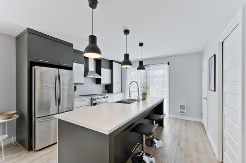 Kitchen - 70 Rue Raymond-Auger, Sherbrooke (Brompton/Rock Forest/Saint-Élie/Deauville), QC - Indoor Photo Showing Kitchen With Double Sink With Upgraded Kitchen