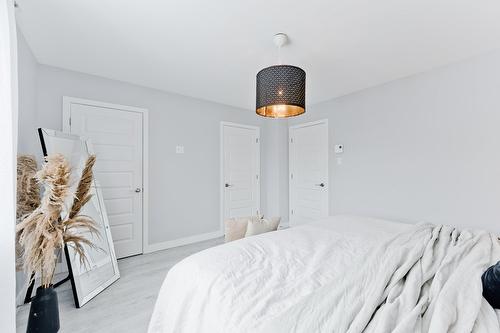 Primary bedroom - 70 Rue Raymond-Auger, Sherbrooke (Brompton/Rock Forest/Saint-Élie/Deauville), QC - Indoor Photo Showing Bedroom