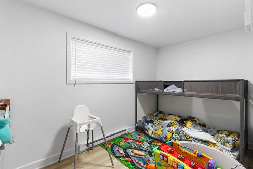 Bedroom - 23 Rue Virginie, Salaberry-De-Valleyfield, QC - Indoor Photo Showing Bedroom