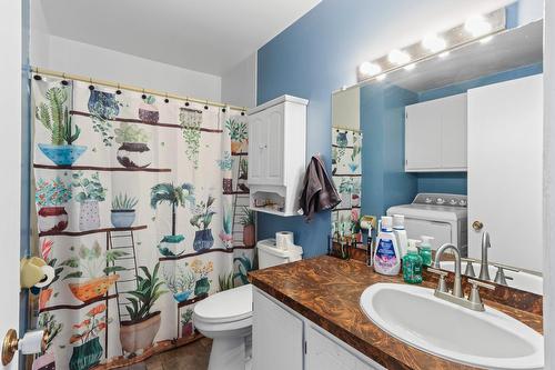 Bathroom - 23 Rue Virginie, Salaberry-De-Valleyfield, QC - Indoor Photo Showing Bathroom