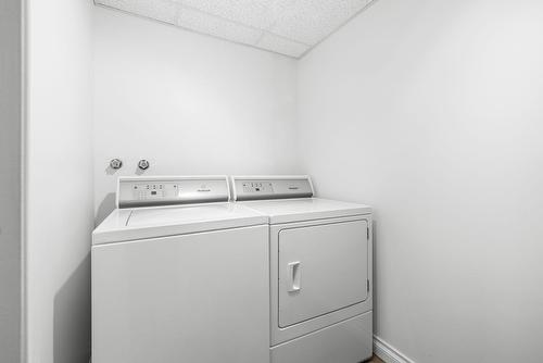 Laundry room - 1509 Rue Du Centaure, Québec (La Haute-Saint-Charles), QC - Indoor Photo Showing Laundry Room