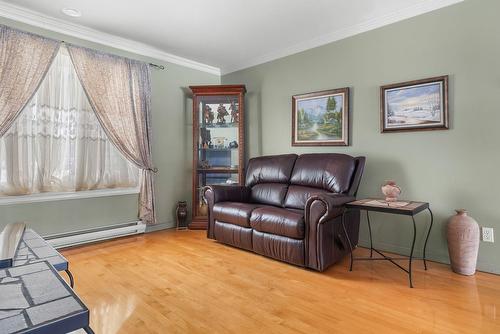 Living room - 1509 Rue Du Centaure, Québec (La Haute-Saint-Charles), QC - Indoor Photo Showing Living Room