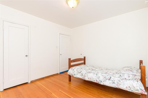 1645 Haultain St, Victoria, BC 