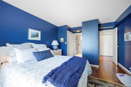 502-158 Promenade Dr, Nanaimo, BC - Indoor Photo Showing Bedroom