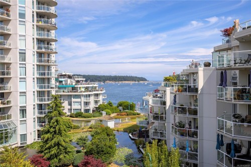 502-158 Promenade Dr, Nanaimo, BC - Outdoor With Body Of Water