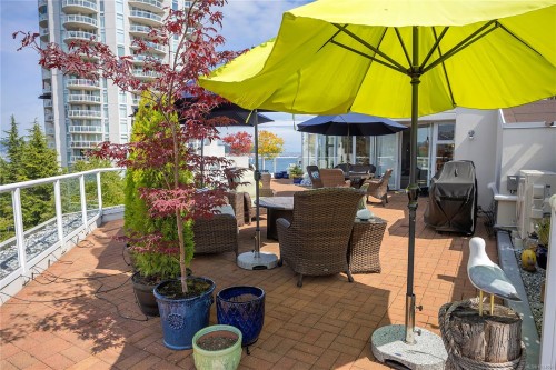 502-158 Promenade Dr, Nanaimo, BC - Outdoor With Deck Patio Veranda