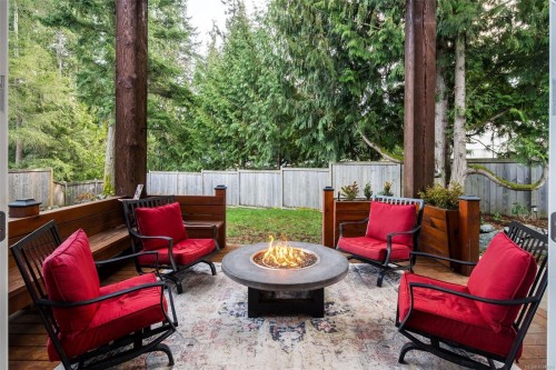 881 Hayden Pl, Mill Bay, BC 