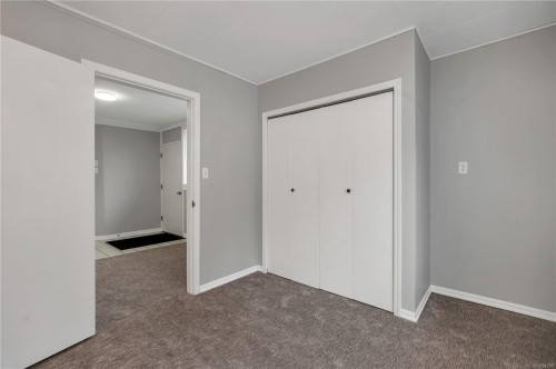 1260 Sayward Rd, Sayward, BC - Indoor Photo Showing Other Room