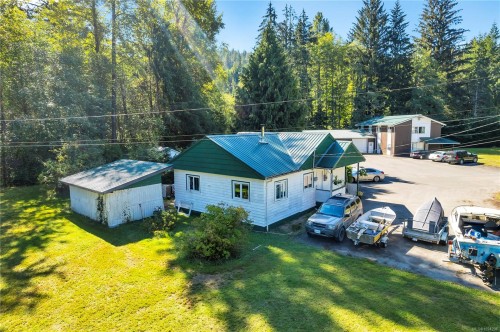 1260 Sayward Rd, Sayward, BC - Outdoor