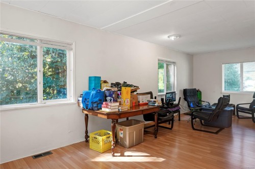 1260 Sayward Rd, Sayward, BC - Indoor