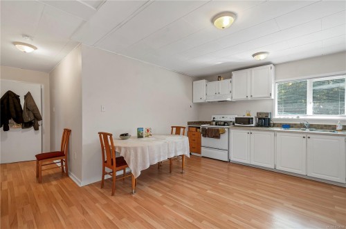 1260 Sayward Rd, Sayward, BC - Indoor Photo Showing Kitchen With Double Sink