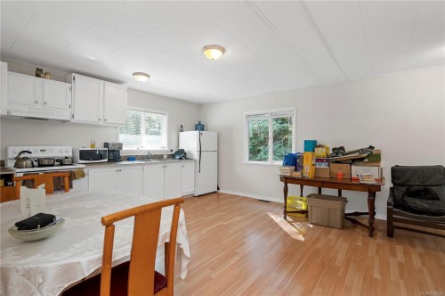 1260 Sayward Rd, Sayward, BC - Indoor