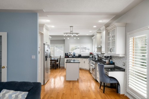 4652 Boulderwood Dr, Saanich, BC 