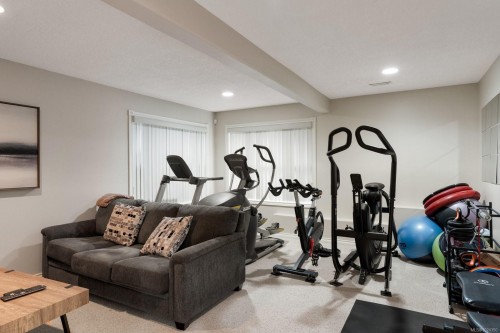 4652 Boulderwood Dr, Saanich, BC 