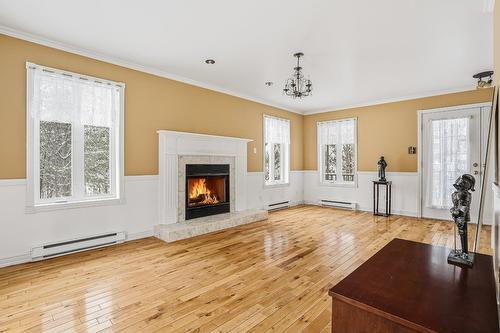 Living room - 3584 Rue Des Châtaigniers, Sherbrooke (Brompton/Rock Forest/Saint-Élie/Deauville), QC - Indoor Photo Showing Living Room With Fireplace