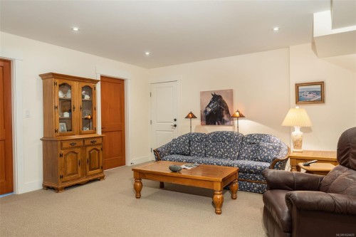 7000 Mays Rd, Duncan, BC 