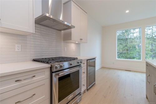 2160 Bellflower Dr, Langford, BC 