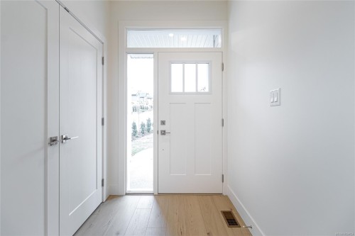 2160 Bellflower Dr, Langford, BC 